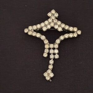 Vintage rhinestone pin, brooch, bought in the 80’s, 2” x 1.75” super cute (mlb)